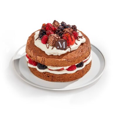 Pastel de Chocolate y Frutos Rojos